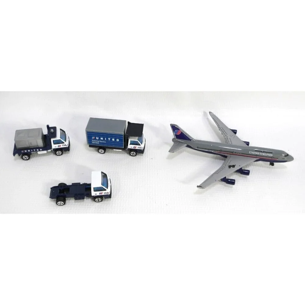 UNITED AIRLINES plastic & metal tiny plane and three trucks set of four vehicles